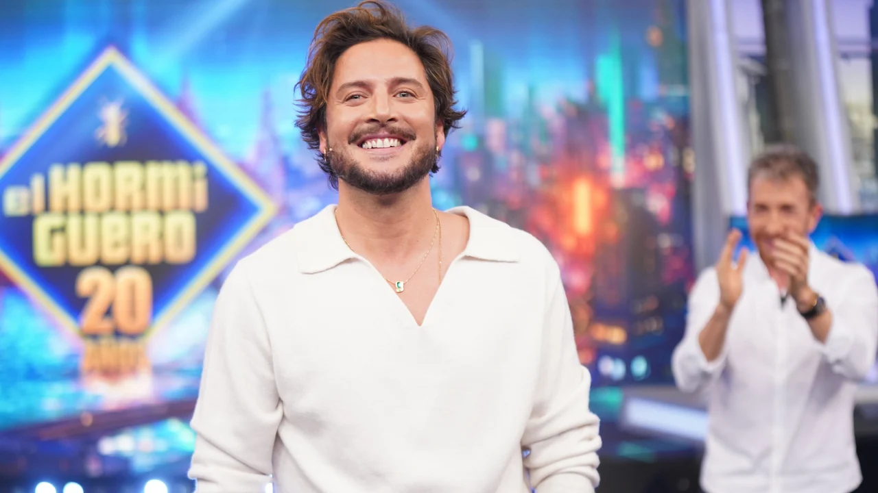 El sentido homenaje de Manuel Carrasco a Robe Iniesta en 'El Hormiguero': "Se ha ido una leyenda"