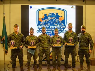 Un equipo del Ejército español se impone en la primera competición de drones del Ejército de EEUU en Europa Un equipo del Ejército español se impone en la primera competición de drones del Ejército de EEUU en Europa