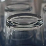 Por qué los vasos y tazas siempre deben guardarse boca abajo: muy pocos lo saben