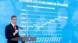 Economía/Laboral.- Sánchez buscará apoyos parlamentarios "hasta debajo de las piedras" para subir el SMI y las pensiones
