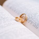 &iquest;Hay que declarar los regalos de boda a Hacienda? Esto es lo que dice la ley y cu&aacute;ndo podr&iacute;as tener problemas