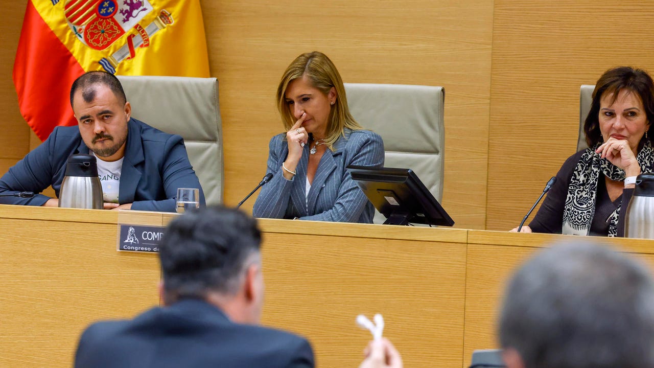 Rufián hace llorar a la exconsellera Pradas en el Congreso: "Le pido que retire que me falta corazón"