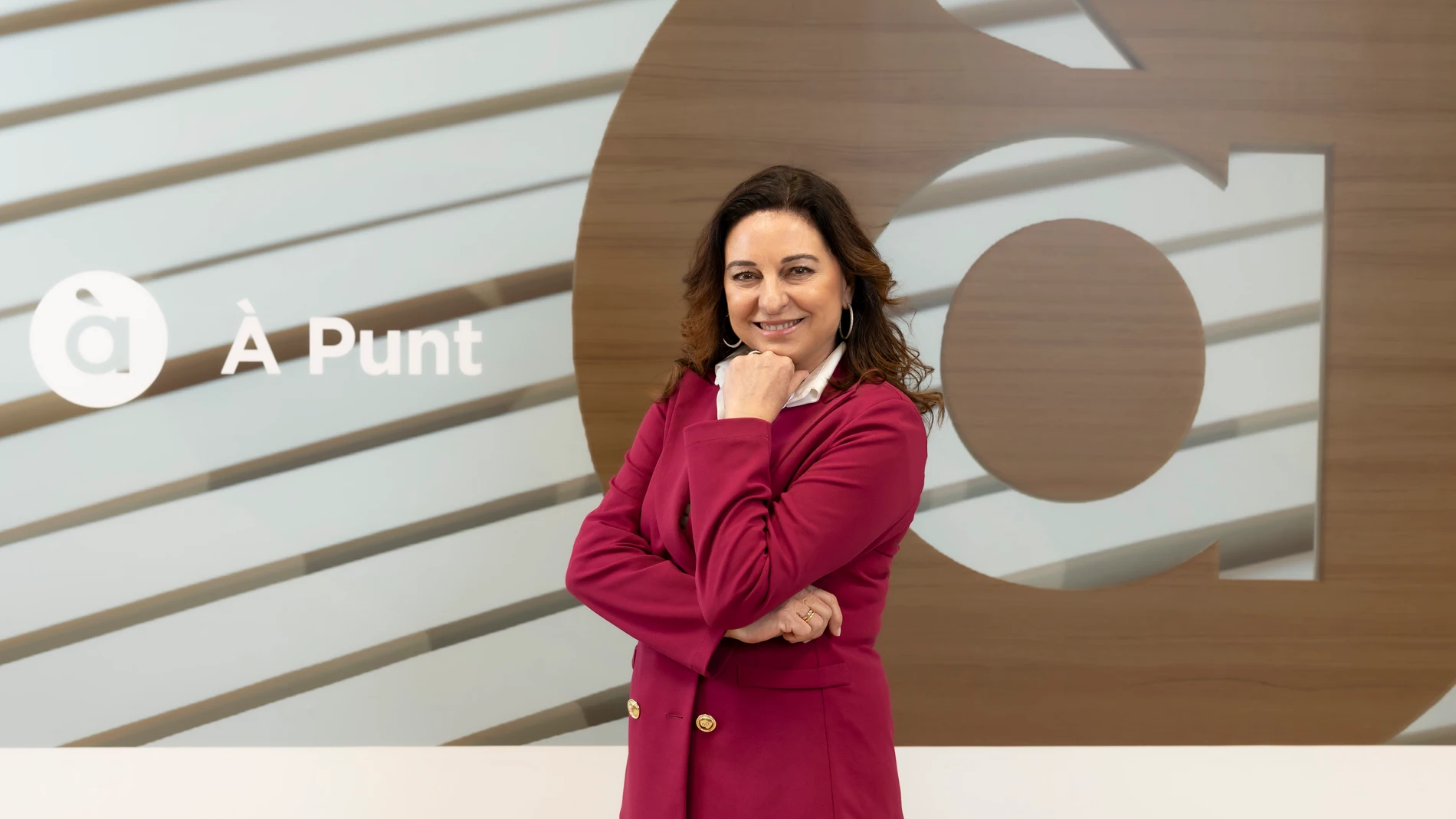 Rosalía Mayor sustituye a Vicente Ordaz en la presidencia del Consejo de À Punt