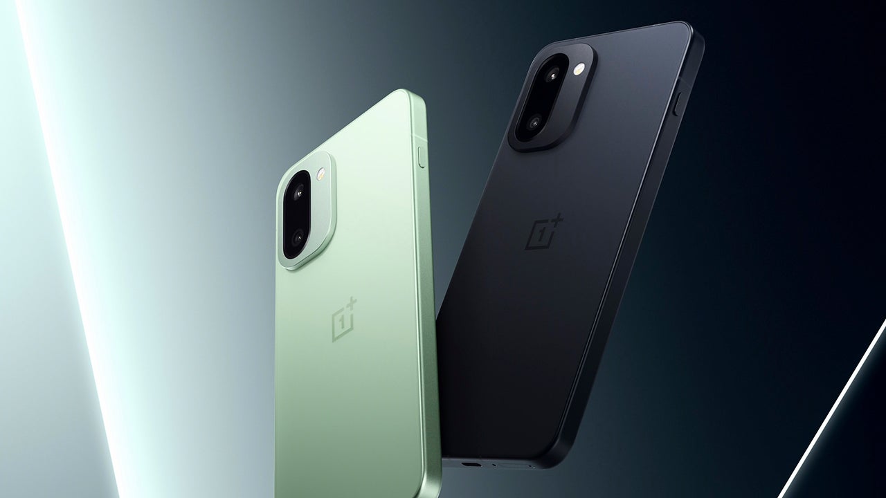 El OnePlus en Mint Breeze y Charcoal Black
