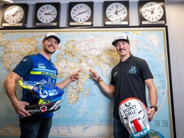 MADRID, 19/12/2025.- Lorenzo Santolino (d) y Javier Vega (i) son como Zipi y Zape. El primero dej&oacute; el motocross por el rally GP, mientras que el segundo compite en la categor&iacute;a Original (Clase Rally 2). Unidos bajo un mismo patrocinador (Pont Grup), se preparan para un Dakar donde ambos quieren "optar al podio" en su categor&iacute;a, con unas motos, Sherco y Kove, con las que les "gustar&iacute;a seguir". En una visitan a la redacci&oacute;n de EFE, pocas semanas antes del arranque de la competici&oacute;n, que tendr&aacute; ...