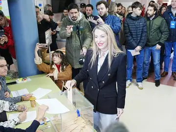 21D.- Guardiola llama a votar "con libertad e ilusión" para llenar las urnas de Extremadura de "esperanza y dignidad" 21D.- Guardiola llama a votar "con libertad e ilusión" para llenar las urnas de Extremadura de "esperanza y dignidad"