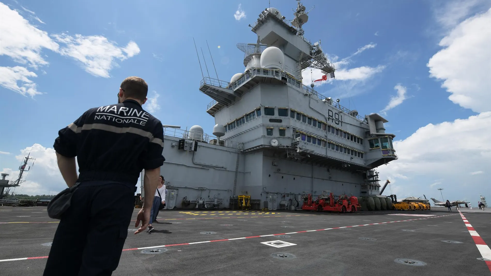Emmanuel Macron inauguró en diciembre la construcción del nuevo portaaviones que reemplazará al buque insignia 'Charles de Gaulle'