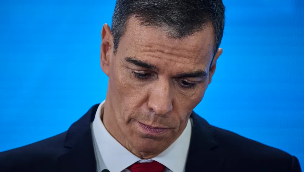 La prensa internacional sentencia la "política radical" de Sánchez y avisa de un "posible" conflicto con Trump