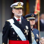El rey Felipe VI y la princesa Leonor en el desfile del 12 de Octubre, d&iacute;a de la Hispanidad.
