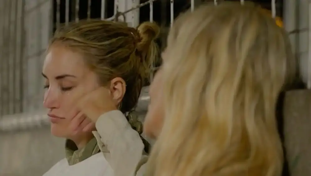 Alba Carrillo con Cristina Cifuentes