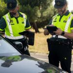 Cu&aacute;nto cobra un Pol&iacute;cia o Guardia Civil en diciembre con la paga extra de Navidad