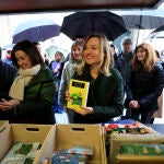 La secretaria general del PSOE aragon&eacute;s, Pilar Alegr&iacute;a, visita Zaragoza