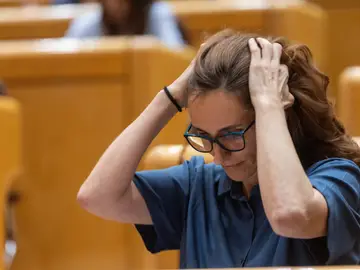 Mónica García insiste en su Estatuto Marco frente al firme rechazo de los médicos Mónica García insiste en su Estatuto Marco frente al firme rechazo de los médicos