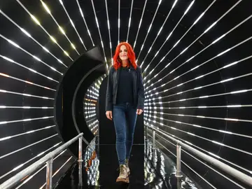 Sara García, investigadora oncológica y primera mujer española astronauta de reserva de la Agencia Espacial Europea (ESA), ha participado en la inauguración de la nueva exposición ‘Up to Spaceí en el Museo de las Ciencias de la Ciudad de Las Artes y las Ciencias de València. Sara García, investigadora oncológica y primera mujer española astronauta de reserva de la Agencia Espacial Europea (ESA), ha participado en la inauguración de la nueva exposición ‘Up to Spaceí en el Museo de las Ciencias de la Ciudad de Las Artes y las Ciencias de València.
