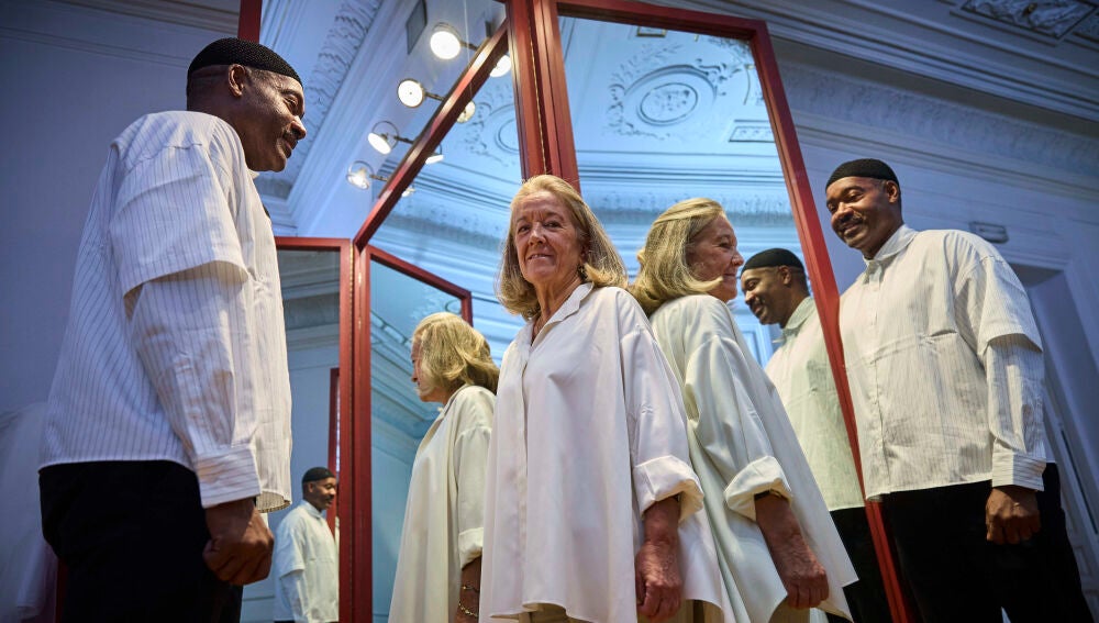 Emilio Sosa y Cristina Martínez-Pardo Cobián, en el taller de ella, Navascués