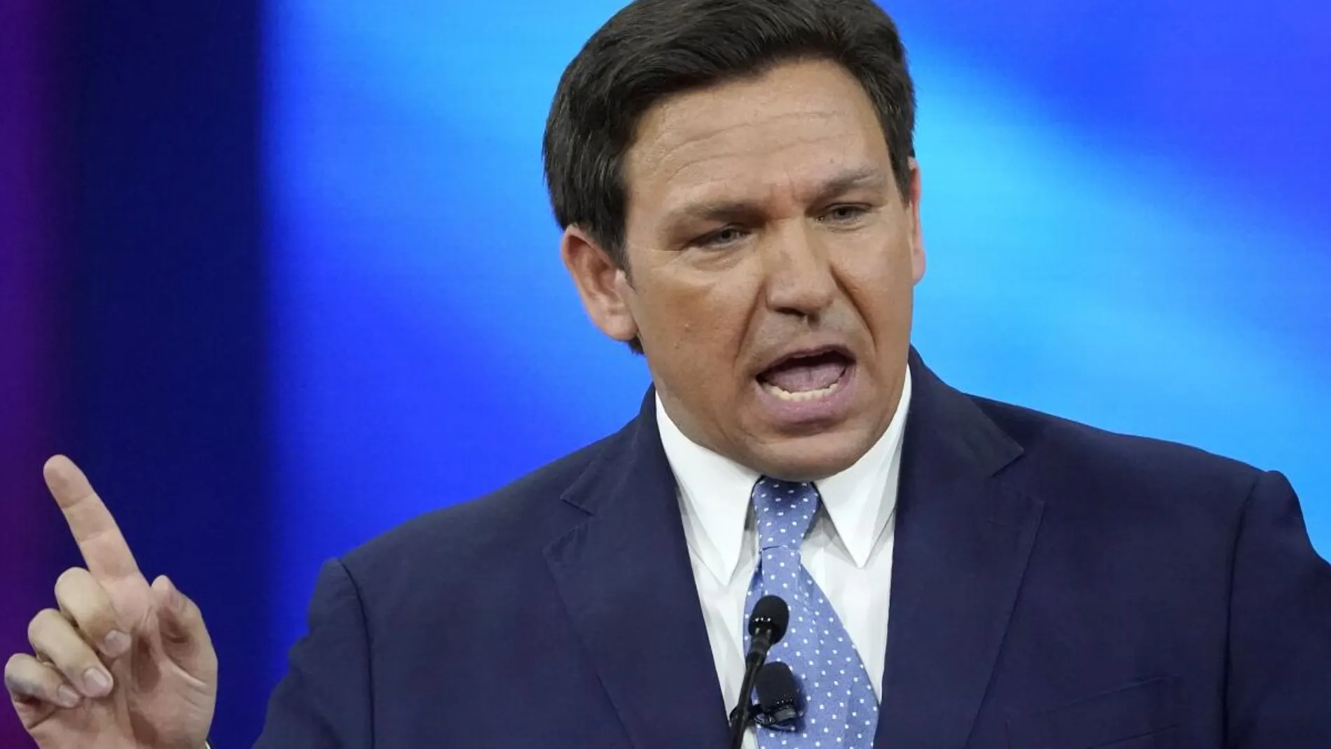 Ron DeSantis, gobernador de Florida, durante un evento en Orlando