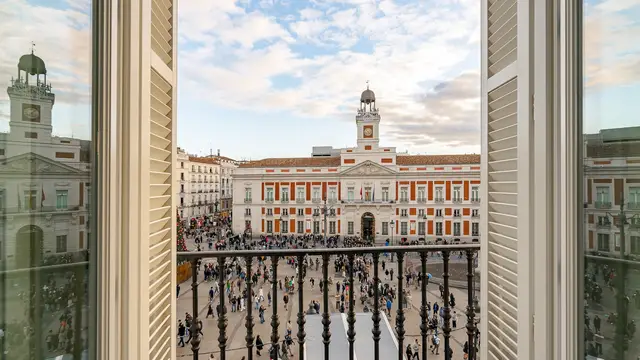 Real Casa de Correos, en la Puerta del Sol, sede del Gobierno de la Comunidad de Madrid Real Casa de Correos, en la Puerta del Sol, sede del Gobierno de la Comunidad de Madrid