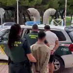 Dos detenidos en Alicante por su implicación en hurtos a personas mayores con el "método del abrazo"