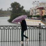 MURCIA.-El 2026 empieza con un cambio de tiempo en la mayor parte del pa&iacute;s, con lluvias, tormentas y nevadas los primeros d&iacute;as