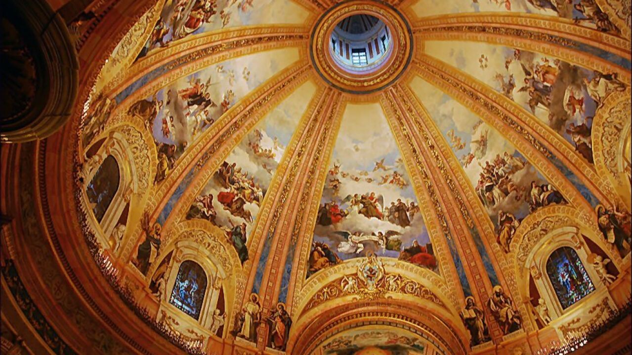 Comenzar 2026 en Madrid bajo la cuarta cúpula más grande de la Cristiandad