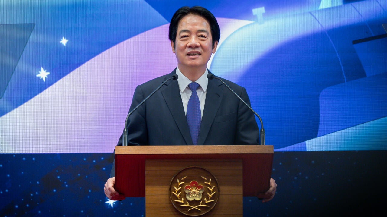 El presidente de Taiwán promete defender la soberanía de la isla tras las maniobras militares de China