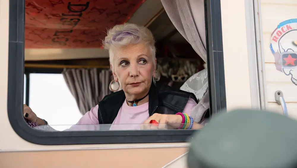 Elena Irureta es esta abuela disruptiva