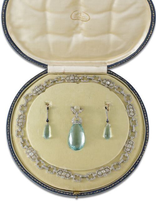 El demiparure de aguamarinas y diamantes