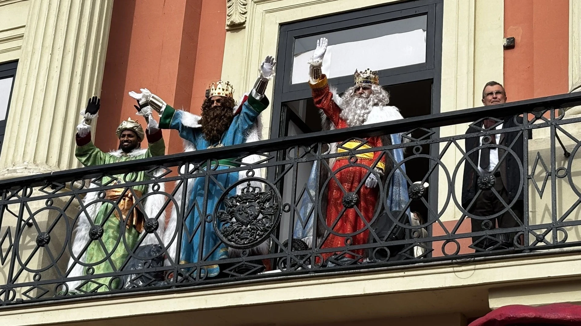 Recepción de los Reyes Magos en el Ayuntamiento de Murcia REMITIDA / HANDOUT por AYUNTAMIENTO DE MURCIA Fotografía remitida a medios de comunicación exclusivamente para ilustrar la noticia a la que hace referencia la imagen, y citando la procedencia de la imagen en la firma 04/01/2026