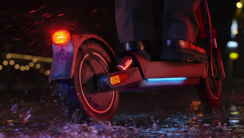 Con suspensión y los elementos de seguridad suficientes para moverte con soltura por la ciudad