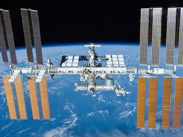 NASA pospone la caminata espacial fuera de la Estación Espacial Internacional por un problema de salud de un astronauta NASA pospone la caminata espacial fuera de la Estación Espacial Internacional por un problema de salud de un astronauta