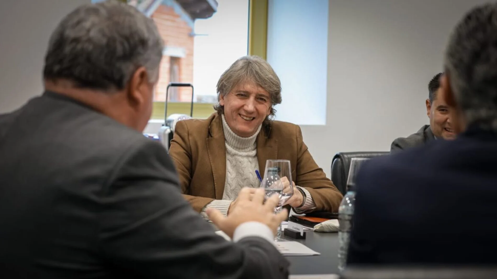 Carlos Martínez mantiene un encuentro con el Consejo Regulador de la Denominación de Origen Ribera del Duero