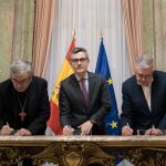 Luis Arg&uuml;ello, F&eacute;lix Bola&ntilde;os y Jes&uacute;s D&iacute;az Sariego, en el Ministerio de Justicia