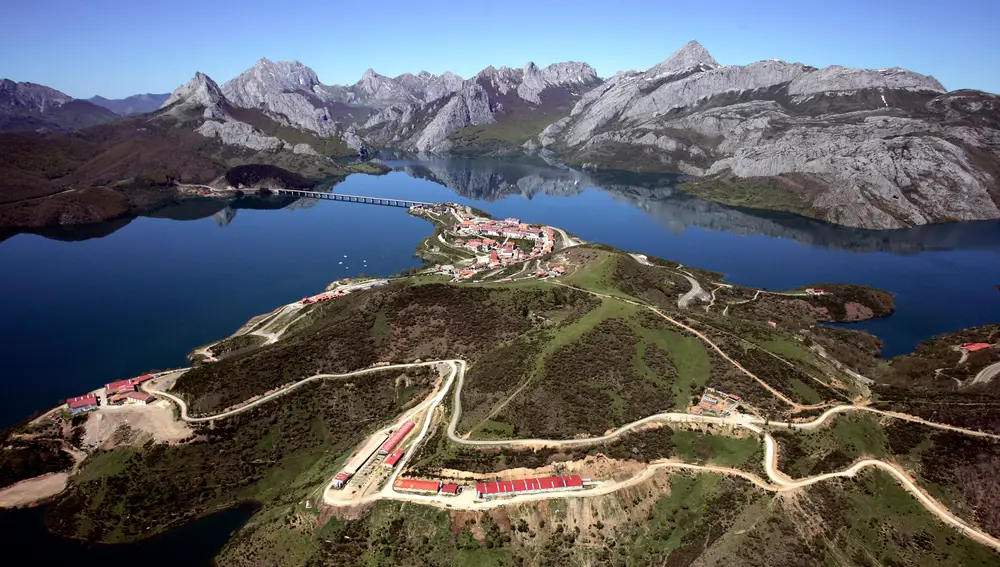 Panorámica de Riaño desde el cielo