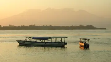 Dos influencers mallorquines se compran una casa en Indonesia por menos de 10.000 euros e inician una serie con su reforma Dos influencers mallorquines se compran una casa en Indonesia por menos de 10.000 euros e inician una serie con su reforma