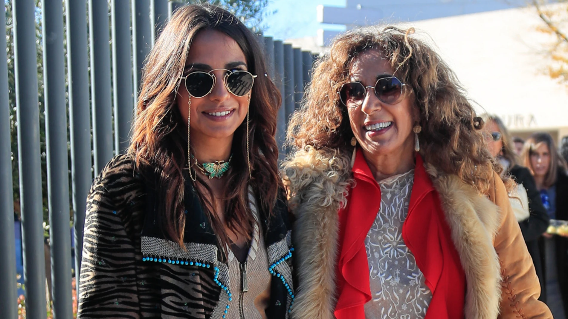 Rosario Flores y su hija Lola Orellana