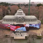 Andrea Canepa venda con 'Fardo' el Palacio de Cristal para representar los ritos funerarios de culturas precolombinas