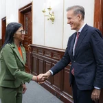 UE.- Delcy Rodríguez recibe a embajadores de varios países europeos, incluida España, para avanzar en "una agenda nueva"