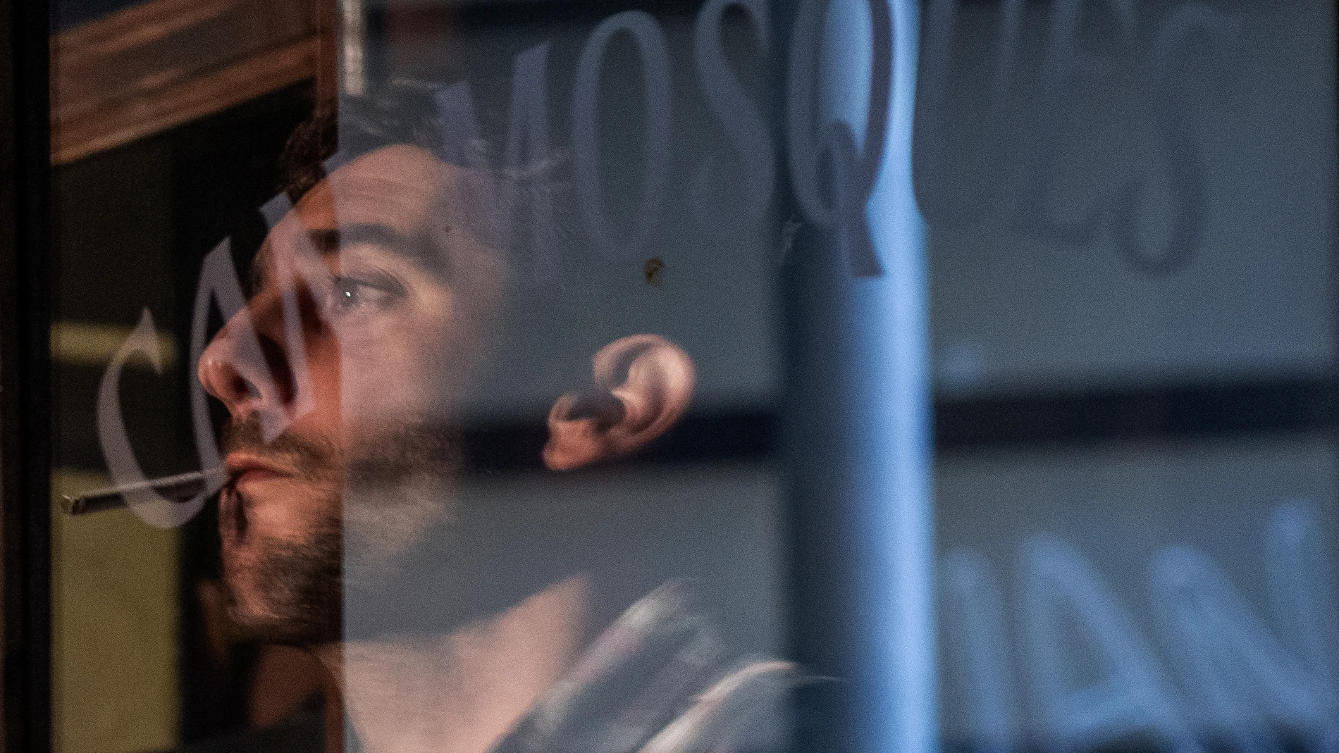 Enric Auquer encabeza el coral reparto de 'RAVALEAR'