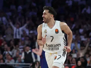 Real Madrid vs Barcelona MADRID, 16/01/2026.- El base argentino del Real Madrid, Facundo Campazzo, durante el encuentro correspondiente a la temporada regular de la Euroliga entre el Real Madrid y el Barcelona en Madrid. EFE/ Kiko Huesca