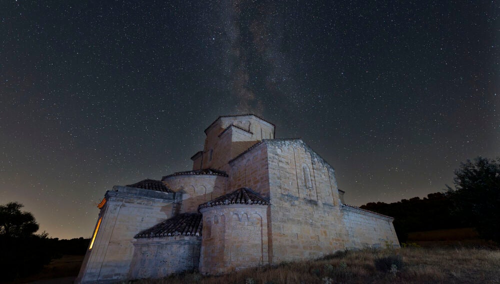 Impresionante panorámica de la ermita de Nuestra Señora de la Anunciada, en Ureña