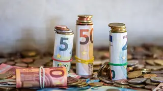 Estos son los movimientos de efectivo vigilados por Hacienda y castigados con hasta 150.000 euros de multa Estos son los movimientos de efectivo vigilados por Hacienda y castigados con hasta 150.000 euros de multa