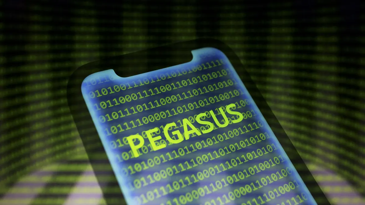 Colombia.- El ministro del Interior denuncia la presencia de Pegasus en sus teléfonos y alerta a las agencias estatales