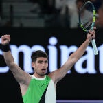 Carlos Alcaraz se deshizo en primera ronda de Adam Walton