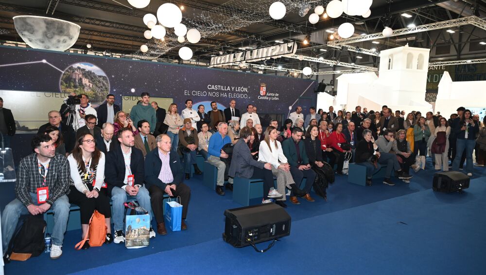 Asistentes a la presentación de la Diputación de Palencia en Fitur