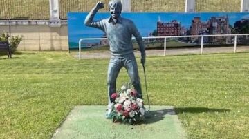 Desaparece la estatua en honor a Seve Ballesteros en Pedre&ntilde;a y la Guardia Civil investiga un posible robo