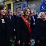 La alcaldesa Mar&iacute;a Jos&eacute; Catal&aacute; durante un momento de la procesi&oacute;n en honor de San Vicente M&aacute;rtir