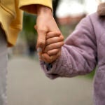 Ocho cosas que nuestros padres hicieron hace d&eacute;cadas y que los psic&oacute;logos de ahora consideran que se adelantaron a su tiempo