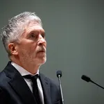 Guardias civiles reclaman a Marlaska excluir de la regulación a inmigrantes con antecedentes penales