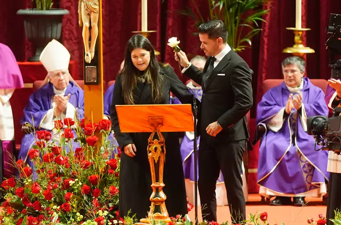 La crónica de Marta Robles: «No somos los 45 del tren... y Marte puede esperar» La crónica de Marta Robles: «No somos los 45 del tren... y Marte puede esperar»