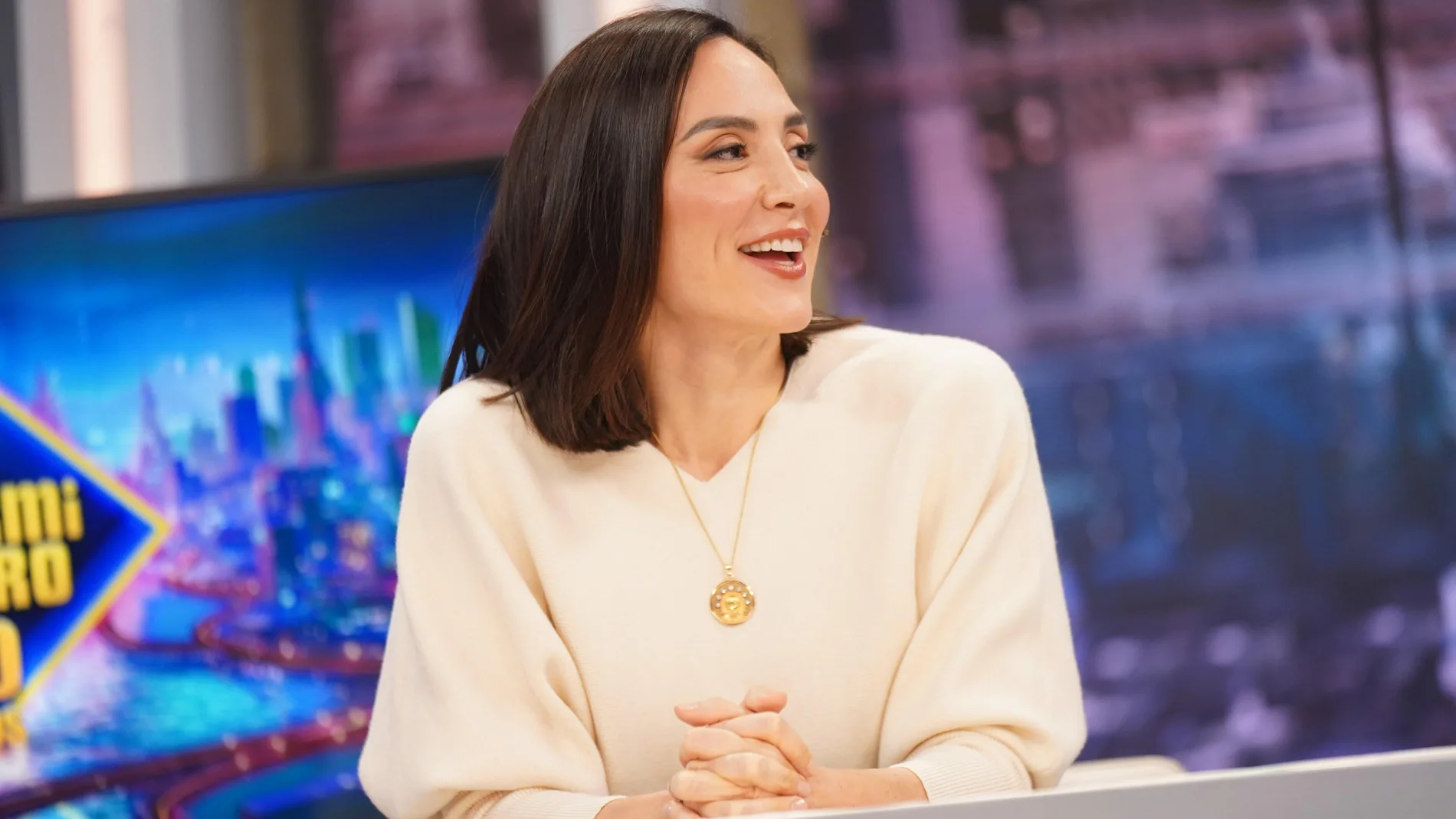 Tamara Falcó y su look en blanco.